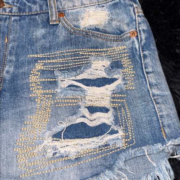 Mossimo Supply Co. Light Blue Distressed Denim Shorts - Picture 2 of 5